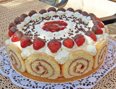 erdbeer-schmand-torte